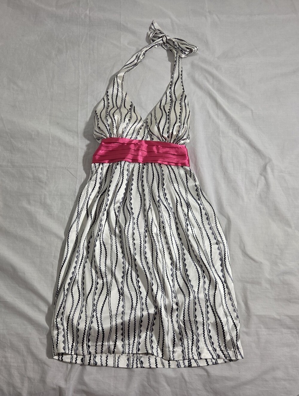 Vintage Y2K Style Do & Be Halter-Neck White Stripe Dress with Pink Waistband